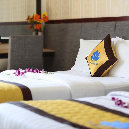 Hilary Hotel Дананг Екстериор снимка